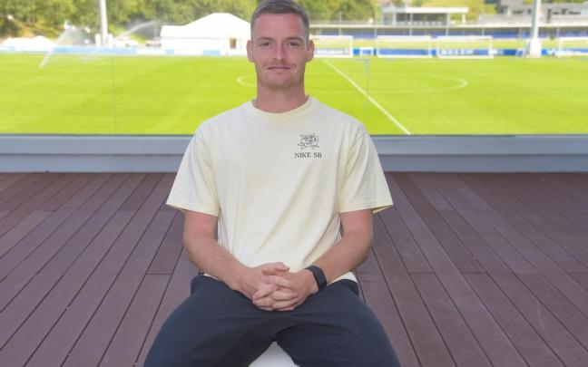 Sergio Gómez, frente al Z1. / PEDRO MARTÍNEZ