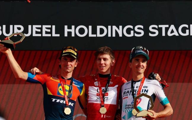 Podio final de la pasada edición del UAE Tour, con Pogacar, vencedor, Ciccone, segundo, y Pello Bilbao, tercero.