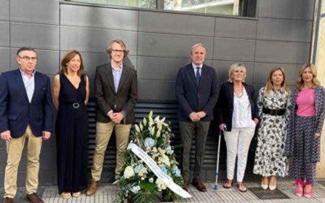 Homenaje a Giménez Abad, en el lugar que fue asesinado en 2001