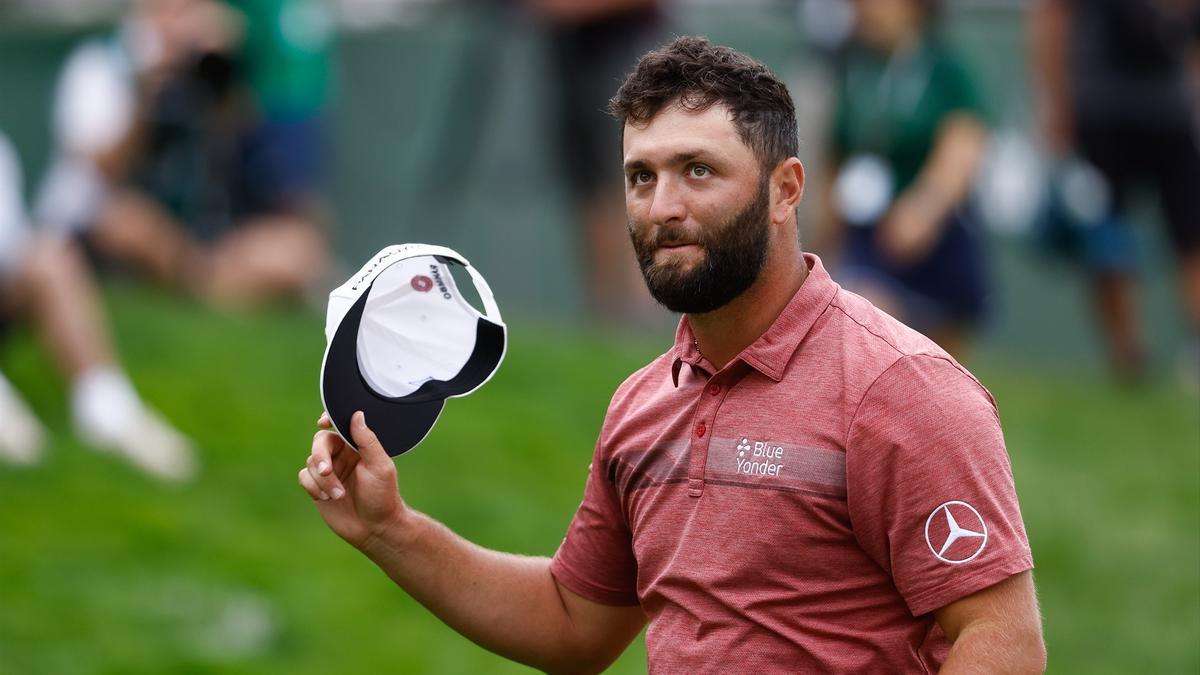 Jon Rahm se retiró este sábado por lesión del torneo LIV Houston.