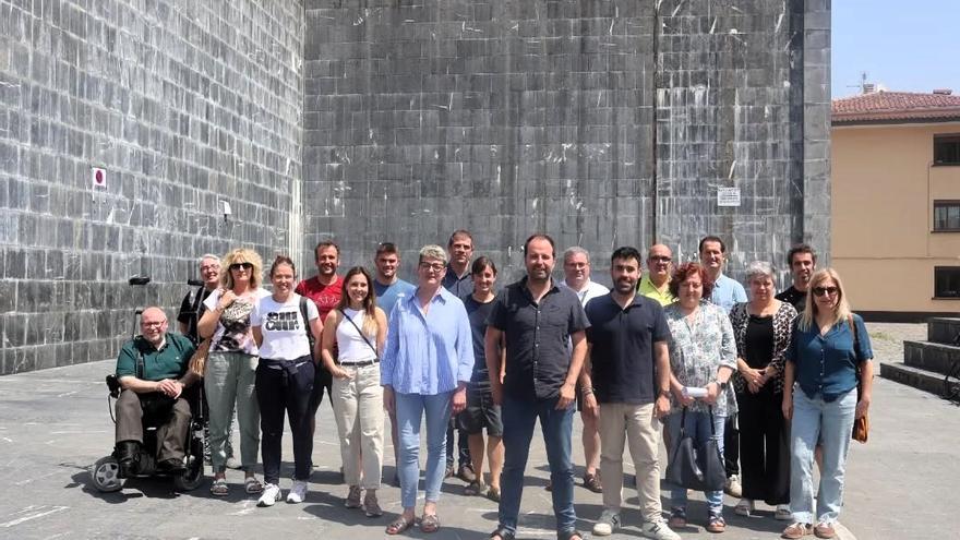 Representantes de las ikastolas, clubes deportivos y Ayuntamiento de Andoain