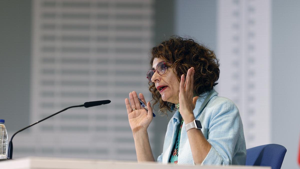 La vicepresidenta cuarta del Gobierno español y ministra de Hacienda, María Jesús Montero.