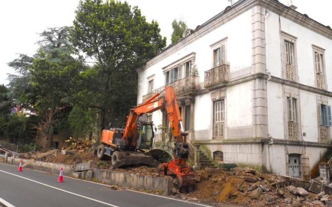 Vista de la zona en la que se produjo la tala de árboles que denuncia Elkarrekin Podemos.