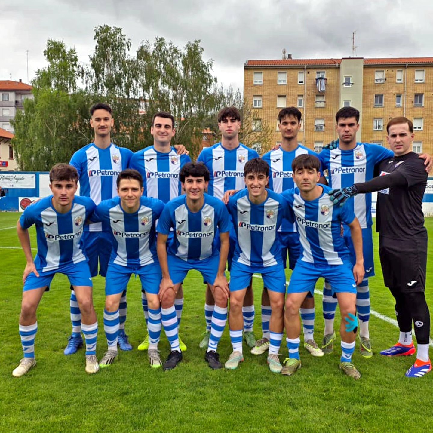 Imagen de un once inicial de la JD Somorrostro esta temporada / JD Somorrostro