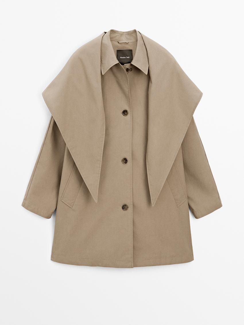 Gabardina de con pañuelo de quita y pon.