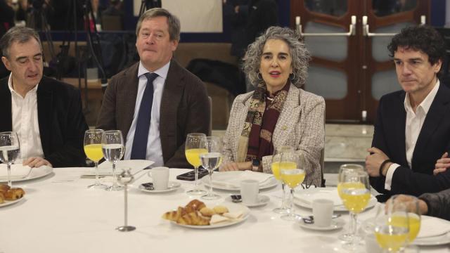 Bingen Zupiria, hoy en Bilbao junto a Aitor Esteban, Ibone Bengoetxea y Unai Rementeria.