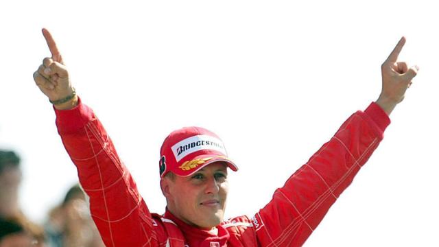 Michael Schumacher, vestido por rojo de Ferrari, una de las imágenes más icónicas de la Fórmula 1.
