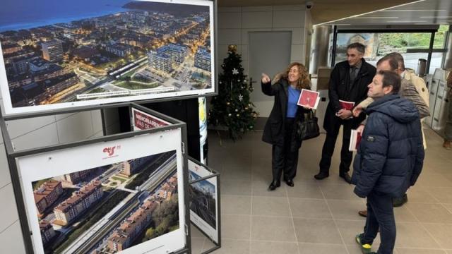 ETS celebra su vigésimo aniversario con una exposición de 150 fotografías repartidas en siete estaciones