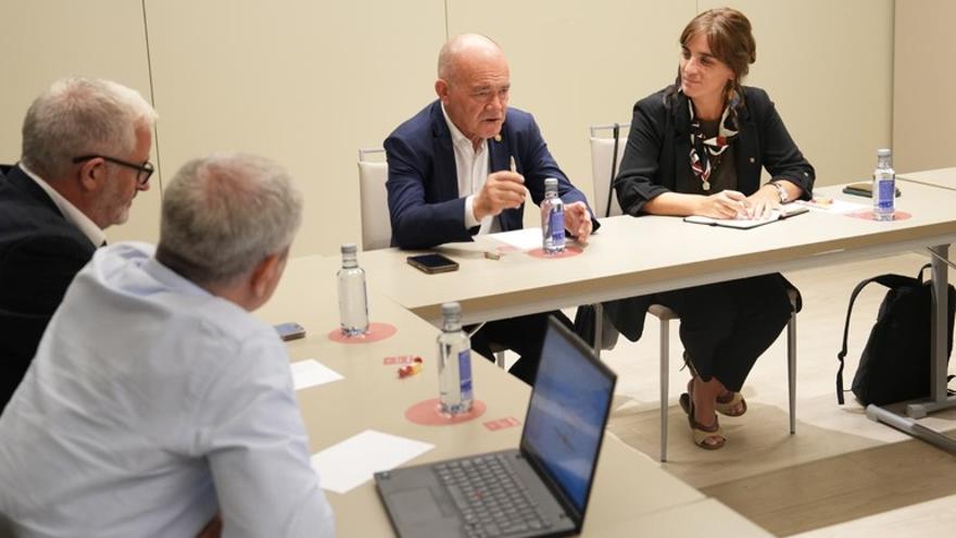 La consellera Núria Montserrat visita Euskadi para conocer su modelo de ciencia, tecnología e innovación.