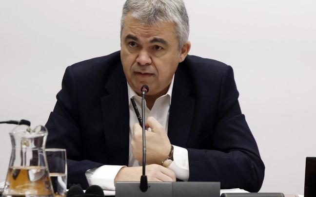 El exsecretario de Organización del PSOE Santos Cerdán comparece en la comisión de investigación del Parlamento de Navarra