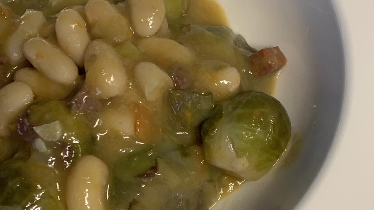 Alubia de Saldaña con coles