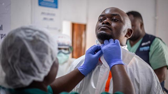 El brote de ébola se declaró en mayo en Uganda.