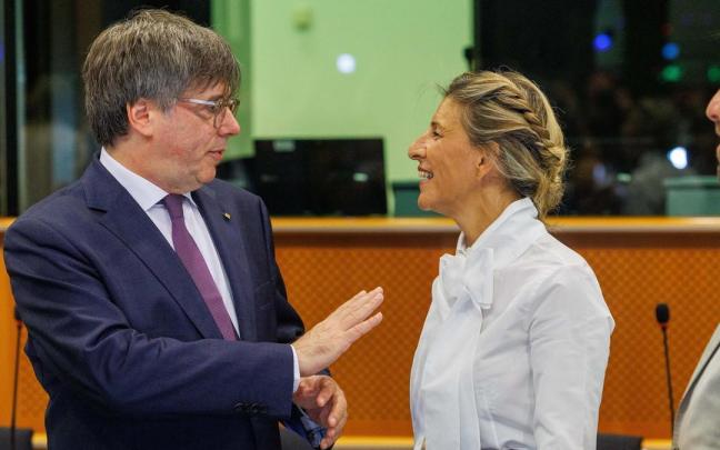 Puigdemont y Yolanda Díaz durante su encuentro en Bruselas.