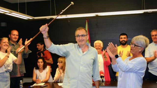 Teo Alberro el día que cogió el bastón de mando.