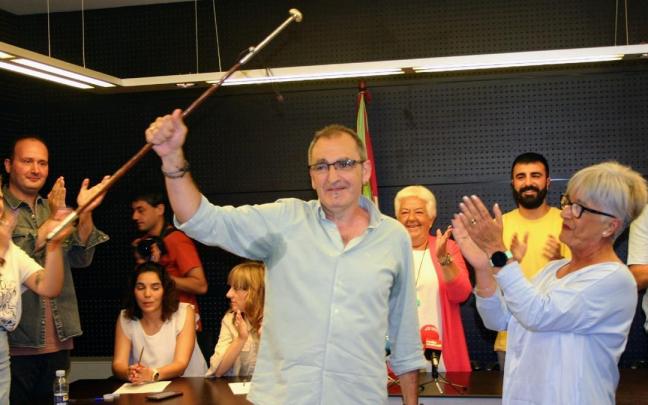 Teo Alberro el día que cogió el bastón de mando.