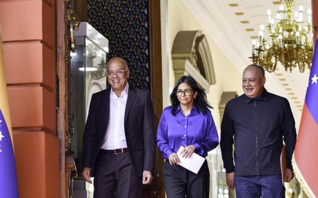 Delcy Rodríguez, antes de su comparecencia.