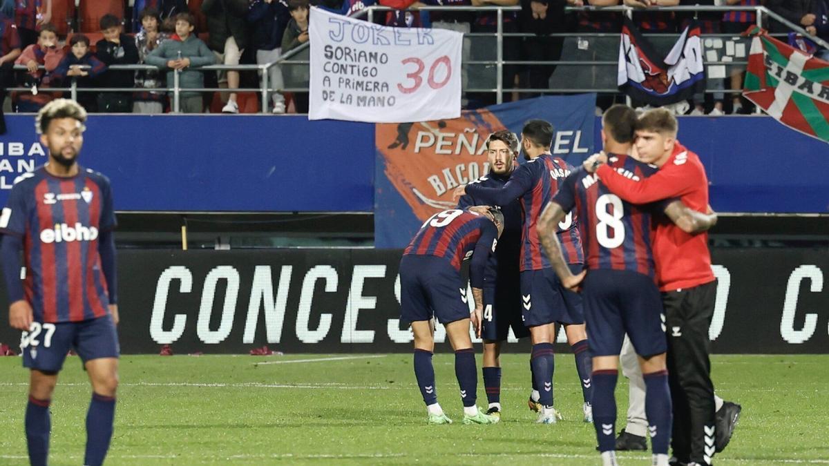 La desolación presidió anoche el adiós del Eibar a su tercer intento por regresar a Primera