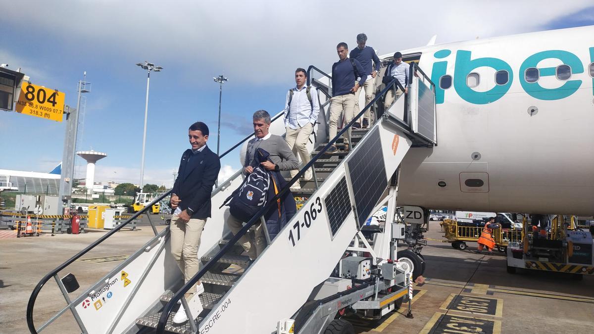 La Real, en un viaje de esta temporada. / MIKEL RECALDE