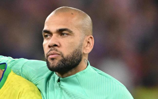 Dani Alves en un partido con la selección de Brasil.