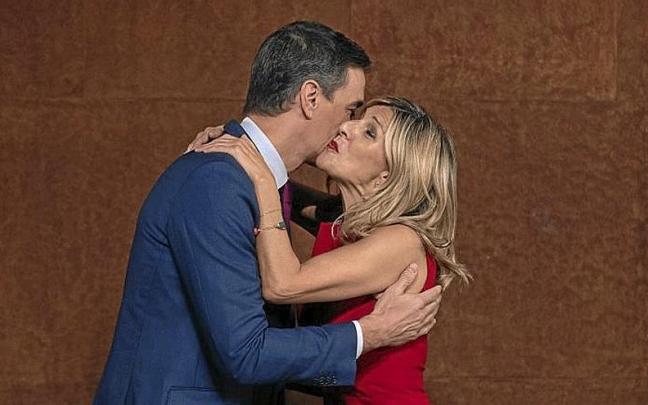 Sánchez y Díaz, en el momento de la firma del acuerdo.