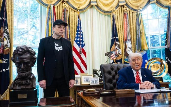 Trump amenaza a Musk con "consecuencias muy graves" si respalda a candidatos demócratas / EP Trump amenaza a Musk con "consecuencias muy graves" si respalda a candidatos demócratas