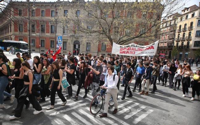 Manifestación de Ikasle Abertzaleak en Pamplona.