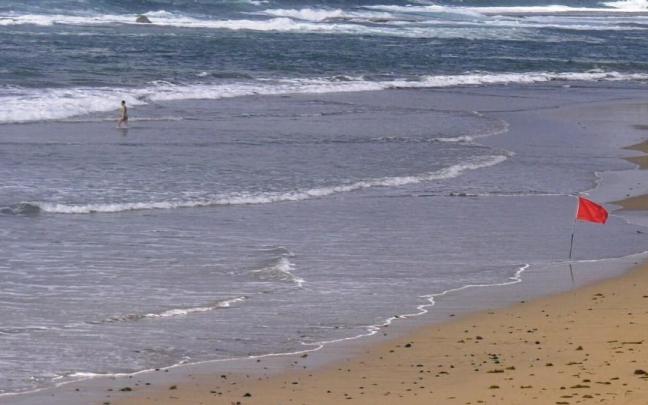 ¿Por qué las banderas de las playas tienen rayas negras? / EP ¿Por qué las banderas de las playas tienen rayas negras?