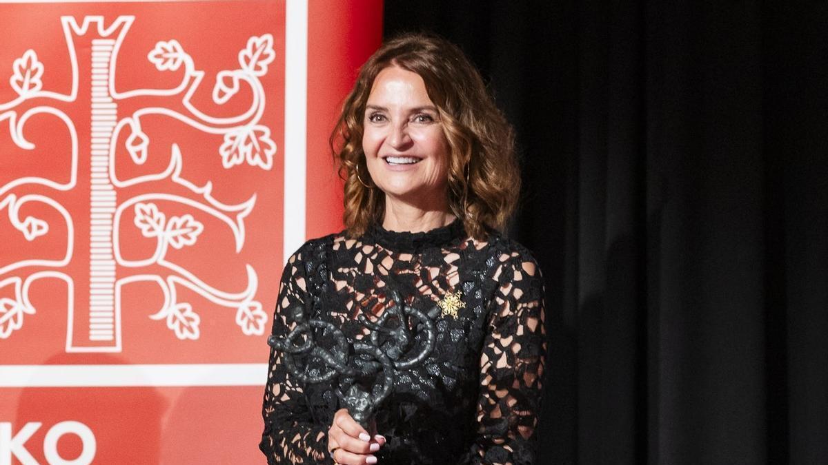 Gloria Totoricagüena recibió el Manuel Lekuona Saria el pasado 20 de mayo