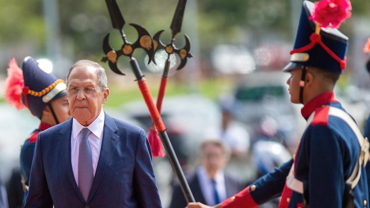 Lavrov a su llegada al Palácio Itamaraty para reunirse con Vieira.