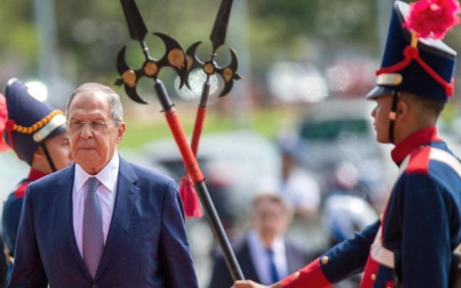 Lavrov a su llegada al Palácio Itamaraty para reunirse con Vieira. Lavrov a su llegada al Palácio Itamaraty para reunirse con Vieira.