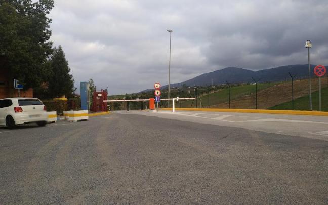 Entrada de vehículos de la cárcel de Alhaurín de la Torre (Málaga).