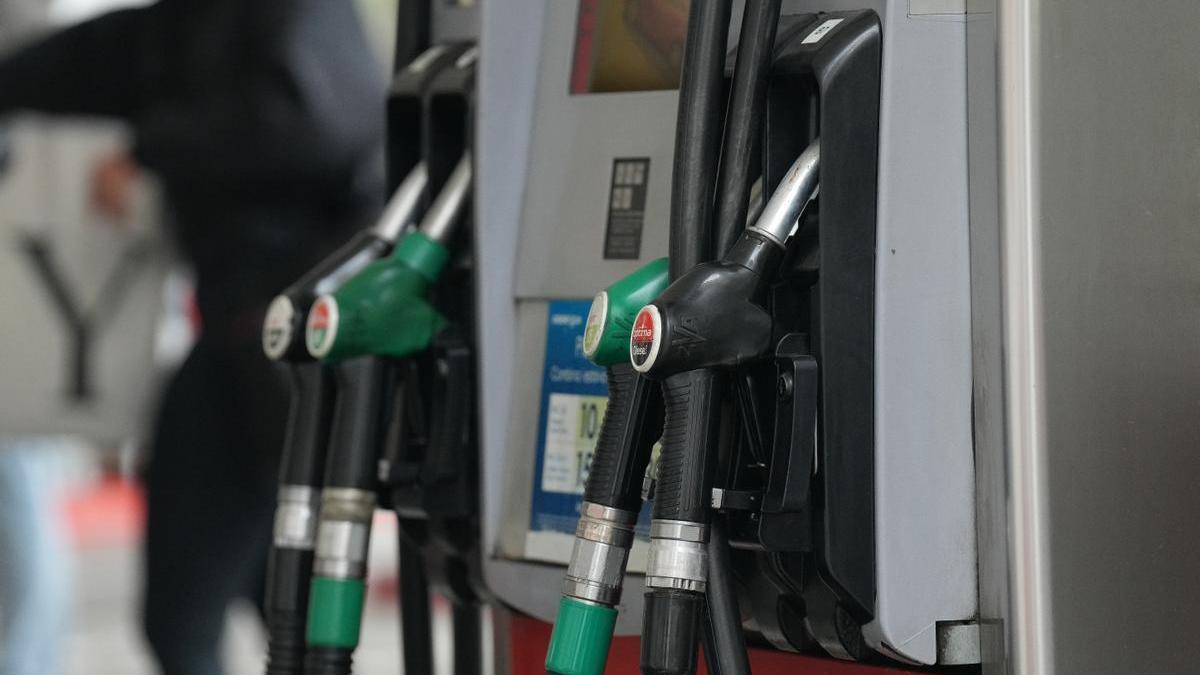 Surtidores en una gasolinera.