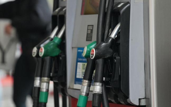 Surtidores en una gasolinera.