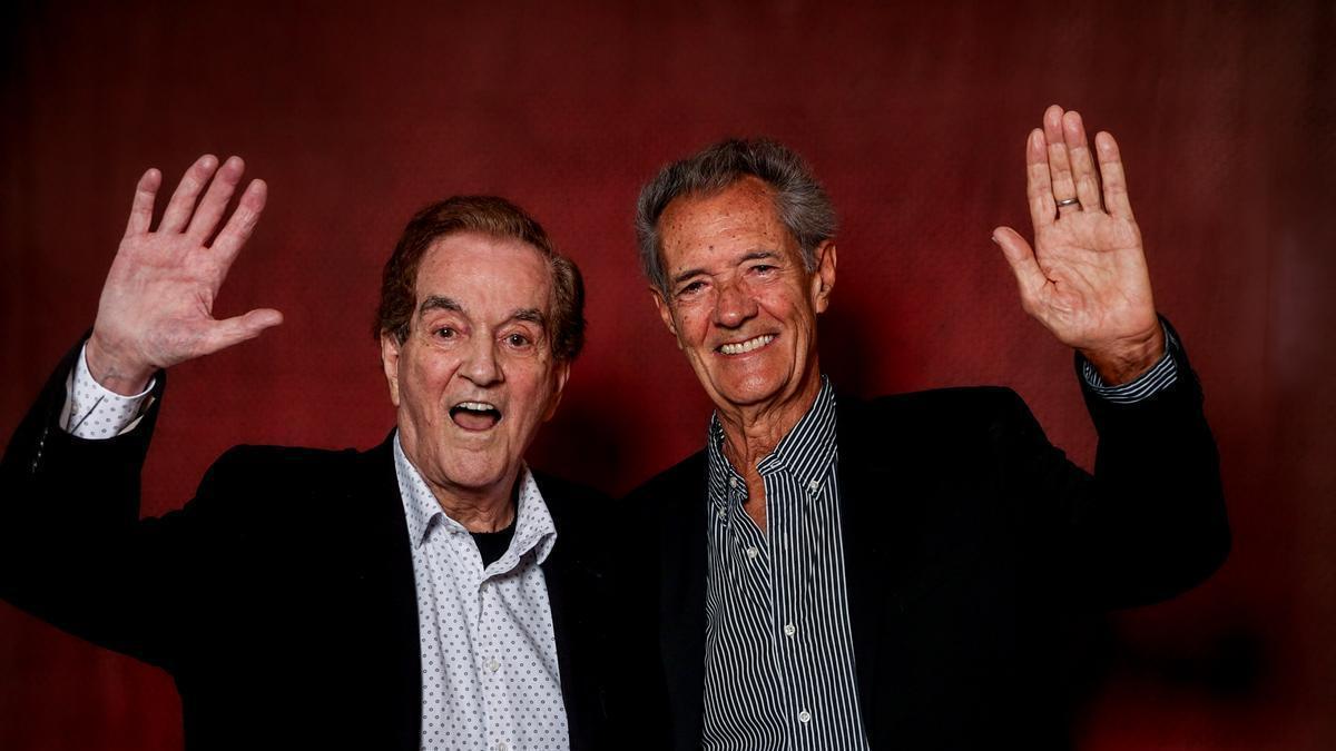 Manuel de la Calva, a la izquierda, junto a su compañero de dúo Ramón Arcusa.