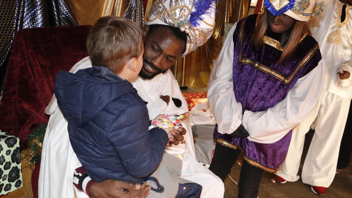 Los Reyes Magos volverán a llenar de ilusión las calles de Deba.