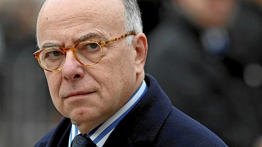 El exprimer ministro socialista Bernard Cazeneuve, uno de los nombres que más suenan