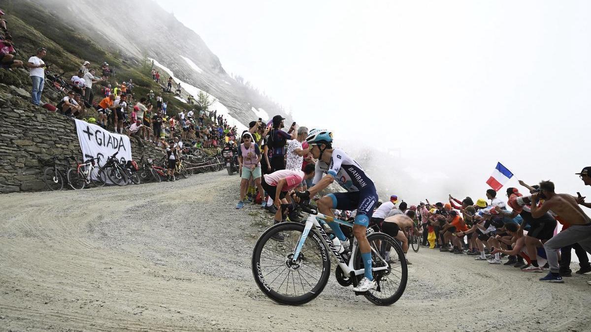 Pello Bilbao, durante la ascensión a Finestre.