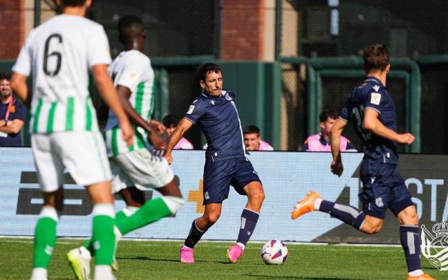 Oyarzabal, en una acción del encuentro ante el Betis. / N.G.