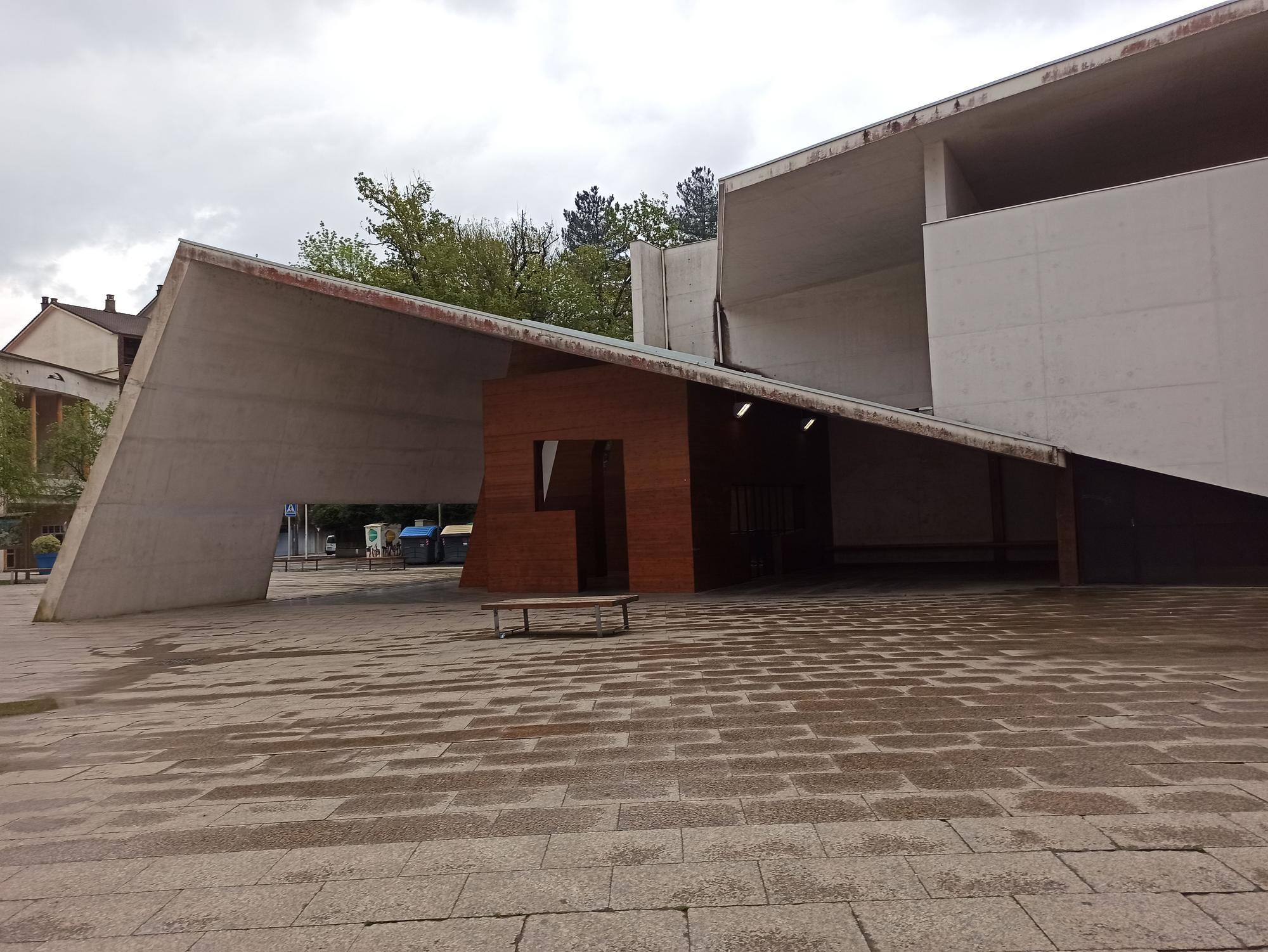 Bask Alive ofrece esta experiencia en los frontones de Oteiza.