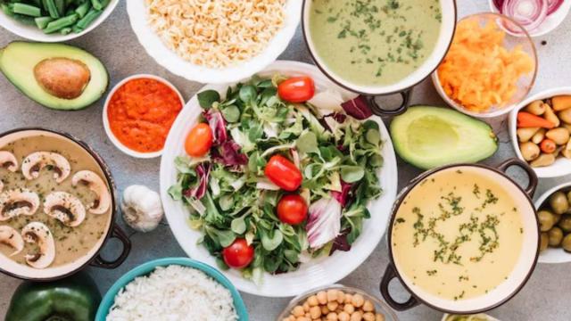 Los peores alimentos para el corazón, según un enfermero / Freepik Los peores alimentos para el corazón, según un enfermero