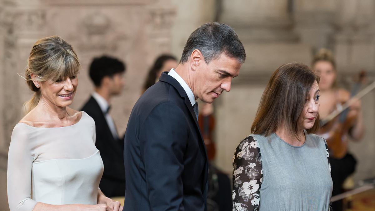 Pedro Sánchez y Begoña Gómez durante un acto institucional.