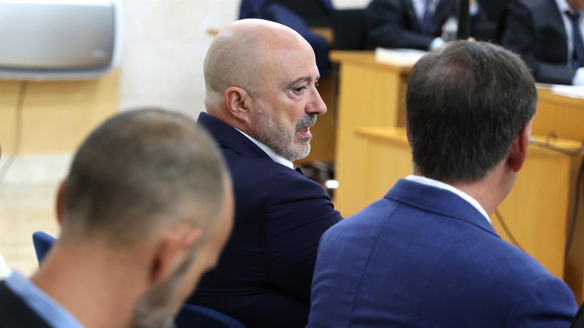 El fiscal Miguel Ángel Subirán durante un juicio contra los investigados del caso Cursach.