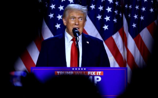 Trump, en su primer discurso tras la noche electoral. / EFE Trump, en su primer discurso tras la noche electoral.