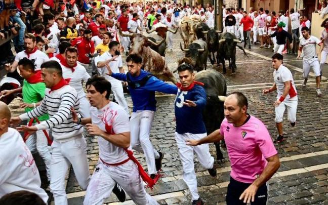 Fotos del segundo encierro de San Fermín 2023, con toros de José Escolar