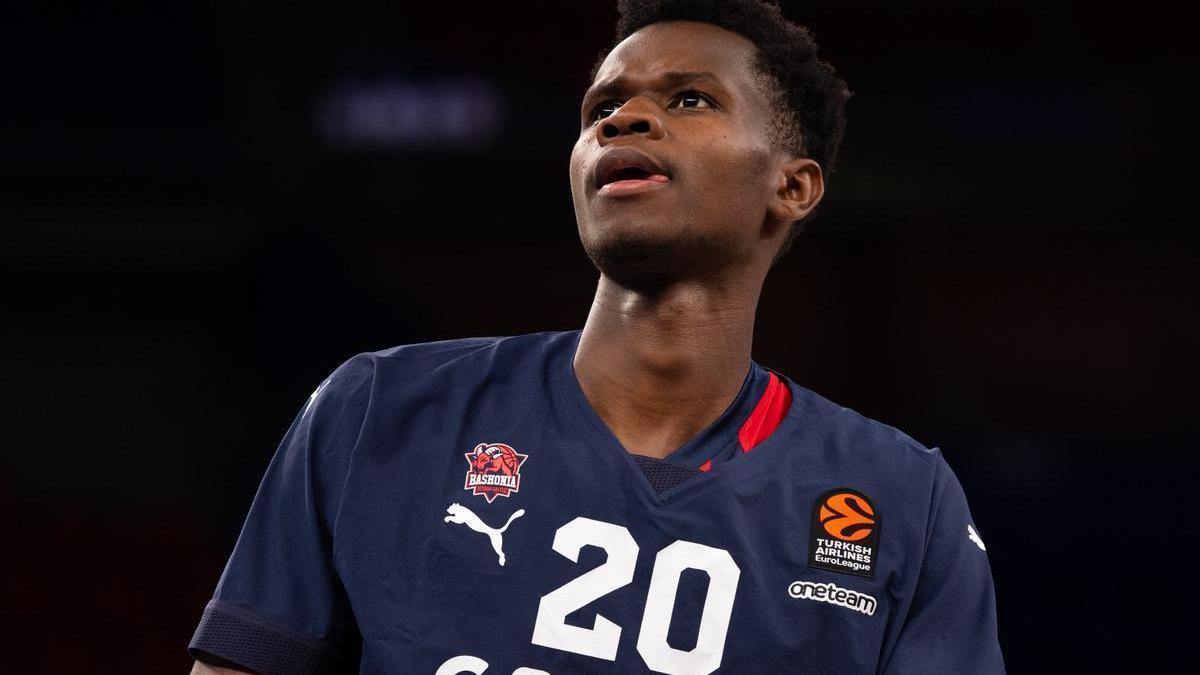 Ousman Ndiaye, durante un partido de esta temporada con el Baskonia