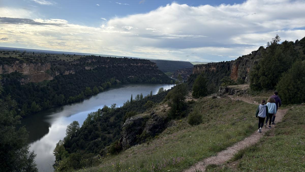 En busca de uno de los miradores del Parque Natural.