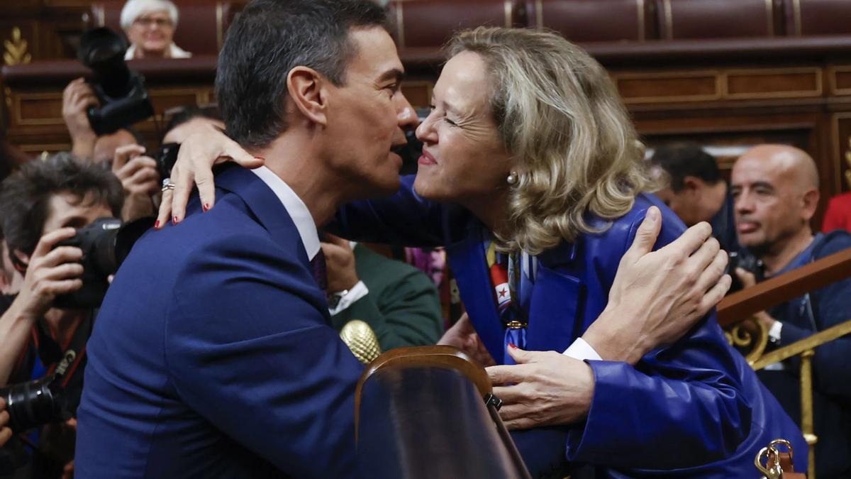 Pedro Sánchez y Nadia Calviño, tras la investidura del líder del PSOE
