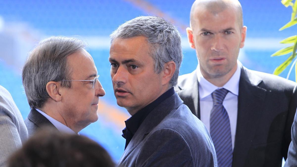 Florentino Pérez, Jose Mourinho y Zinedine Zidane, en una imagen de 2012.