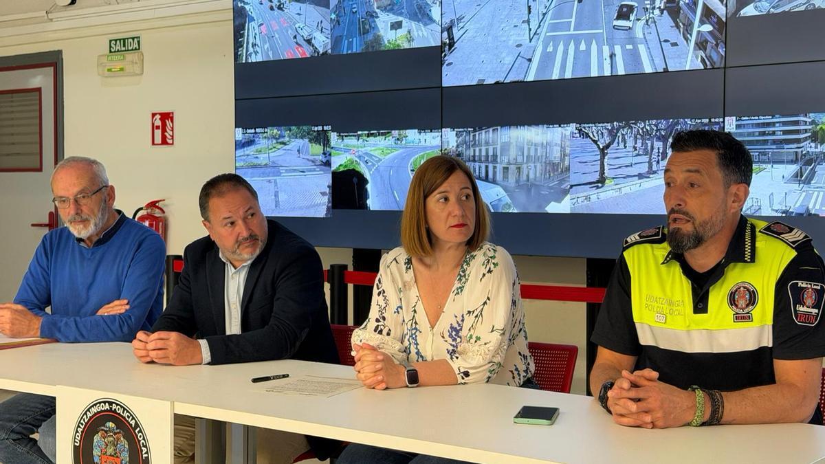 De izquierda a derecha: Iñigo Echepare, Iñigo Bergés, Cristina Laborda e Ismael Alagón