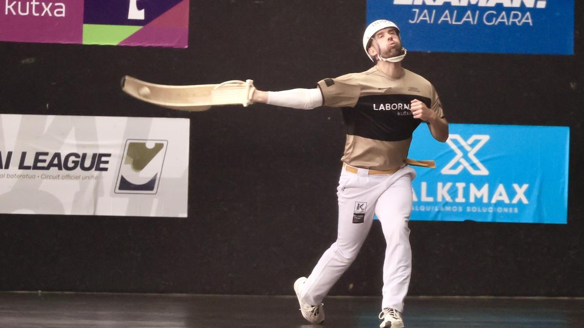 Imanol López se retira de la pelota profesional en Zumaia después de 23 años en la cúspide de la cesta punta en la final disputada junto a Erkiaga ante Olharan-Lekerika.